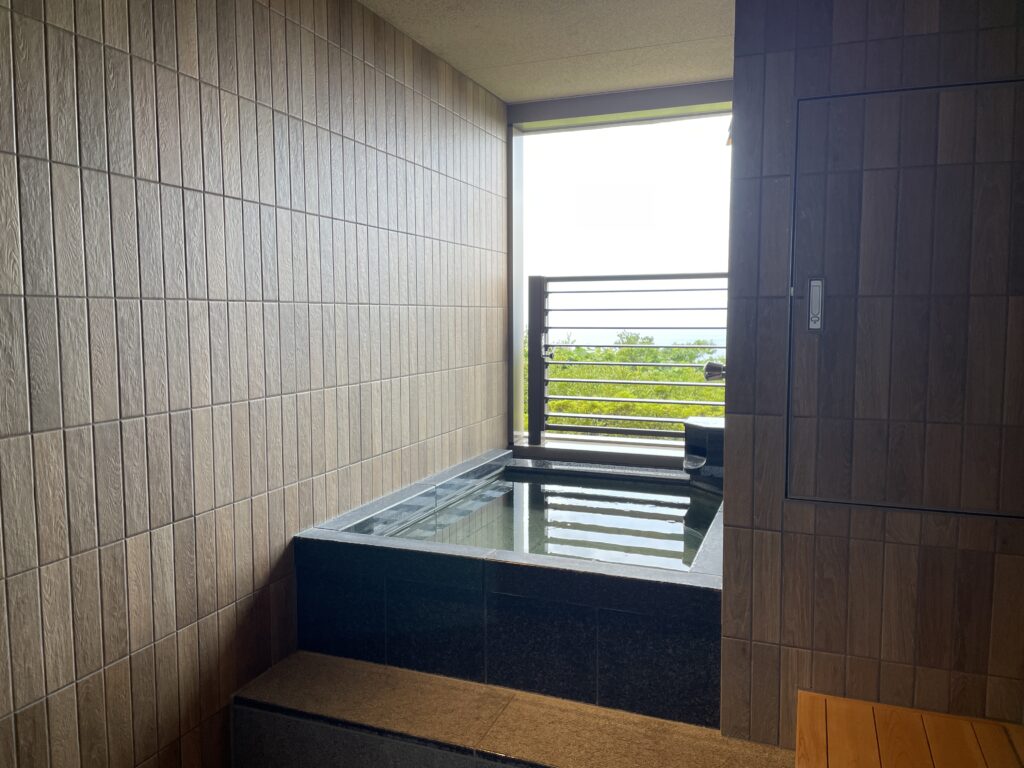 亀の井ホテル伊豆高原の露天風呂